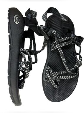 Chaco ZX/2 Black White Hiking Sandals size 8